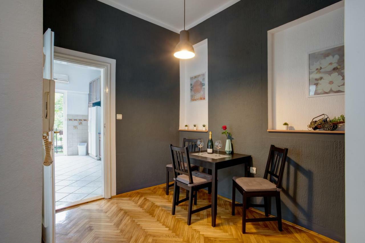 Dora Apartment Belgrad Exteriör bild