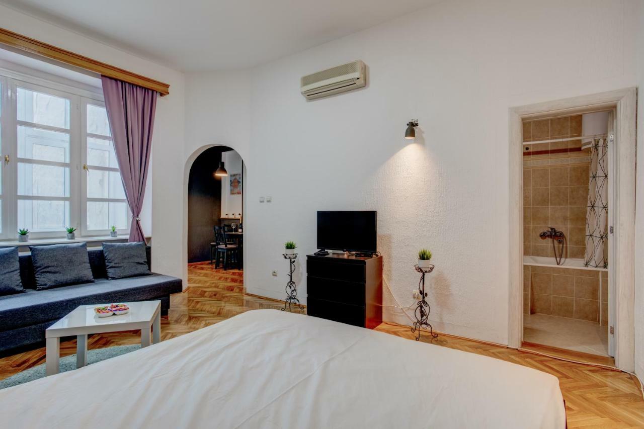 Dora Apartment Belgrad Exteriör bild